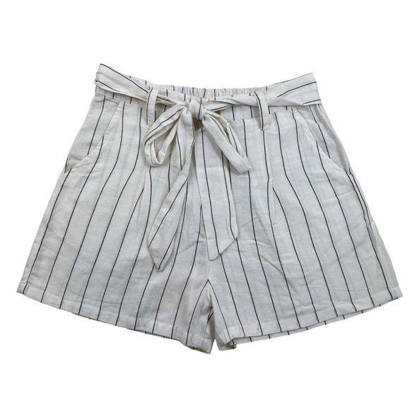 Billabong‎ Women’s White w/Black Stripes Come At Me High Waisted Short Sz L - Picture 1 of 13
